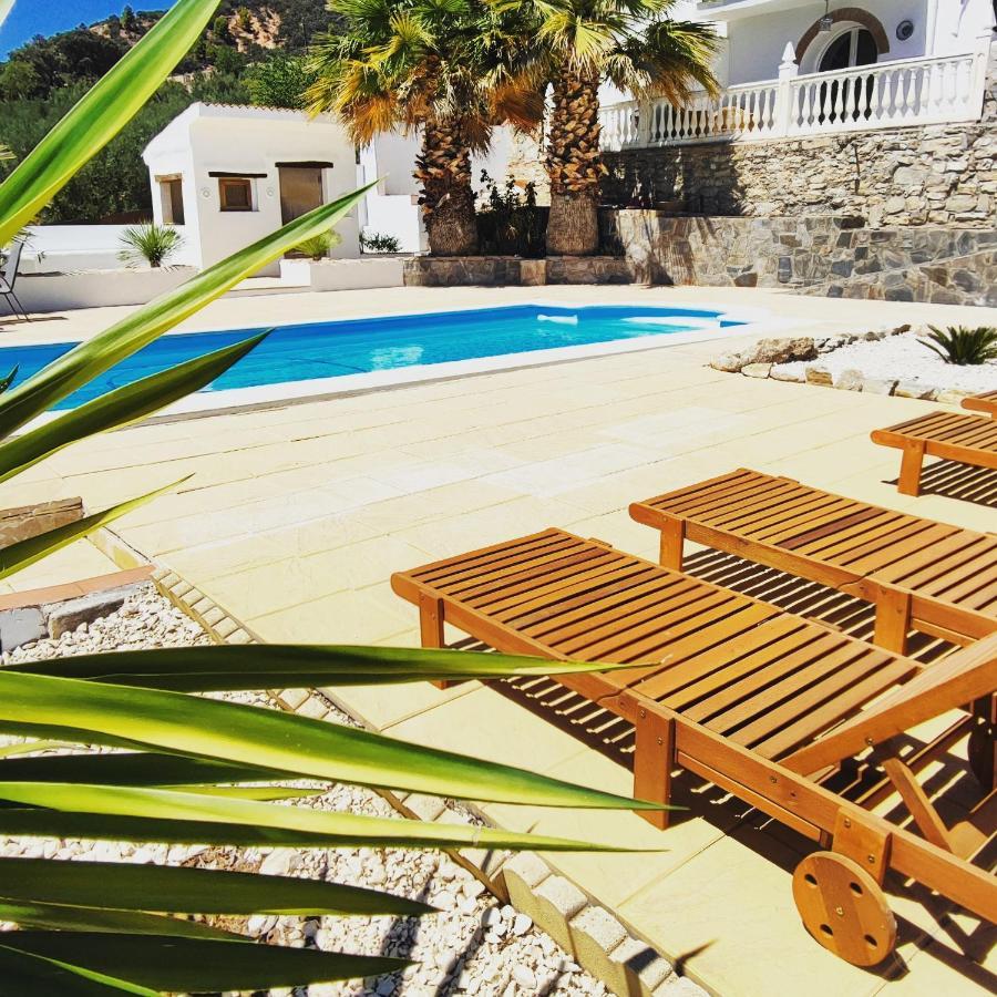 Cortijo Pennymaria Poolside Apartment Near Montefrio With Stunning Views Buitenkant foto