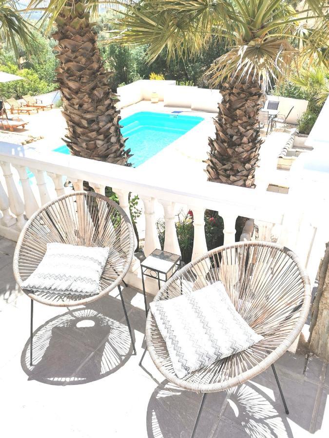 Cortijo Pennymaria Poolside Apartment Near Montefrio With Stunning Views Buitenkant foto